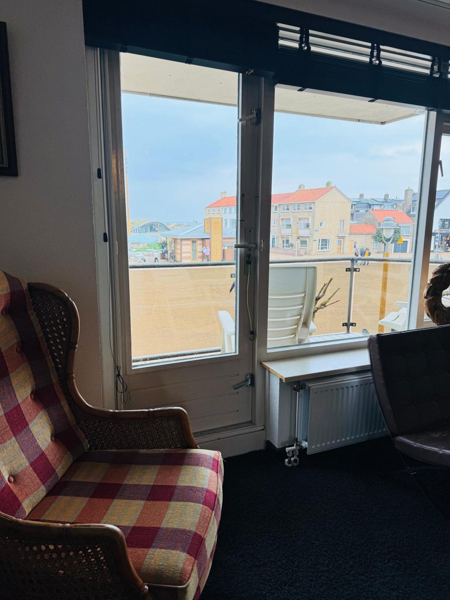 Appartement Aan Zeezicht Katwijk aan Zee ภายนอก รูปภาพ