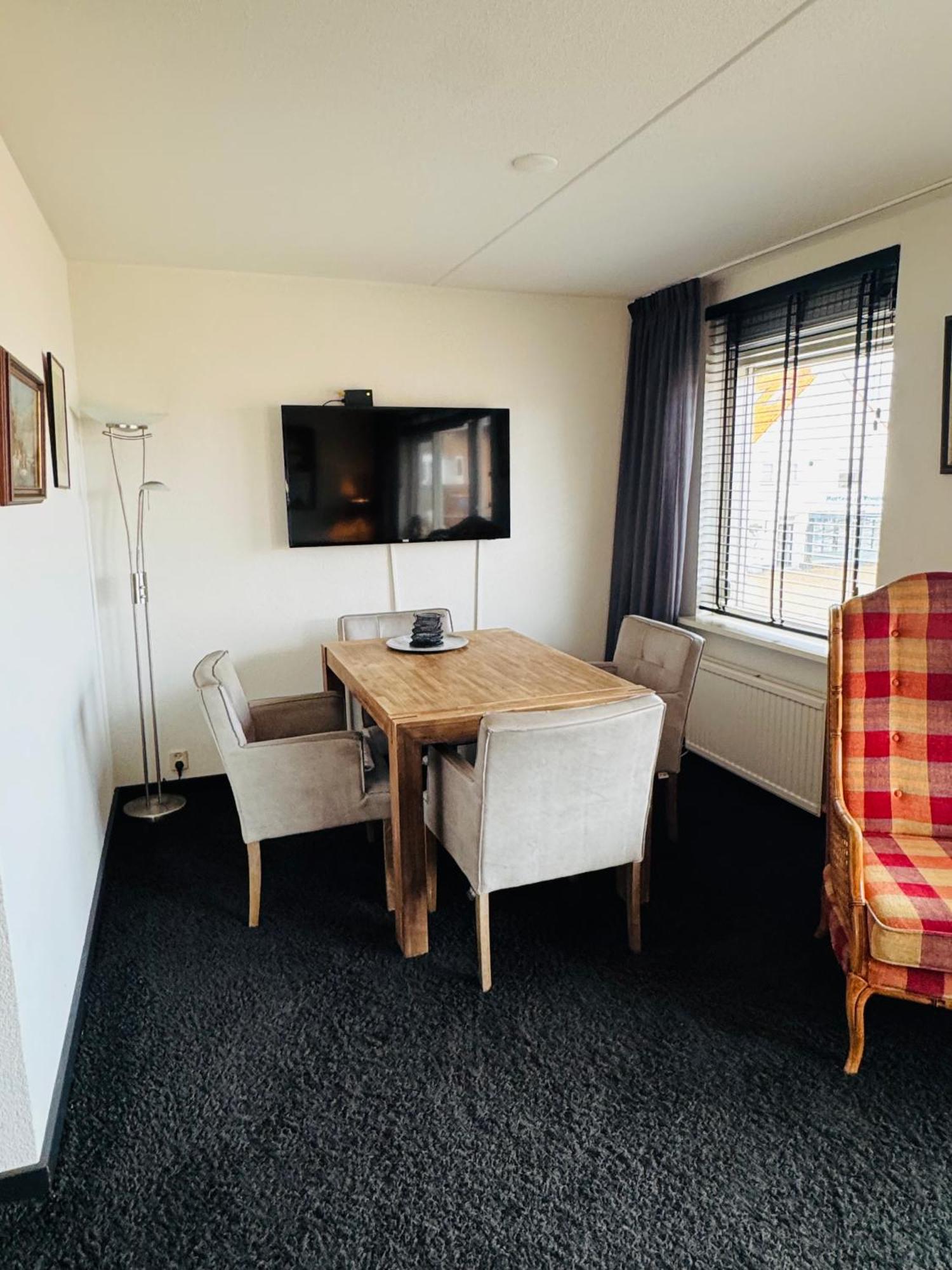Appartement Aan Zeezicht Katwijk aan Zee ภายนอก รูปภาพ